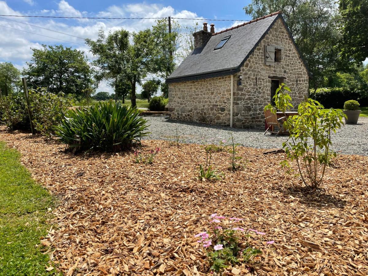 À L'orée Du Bois Pommerit-le-Vicomte Exterior foto